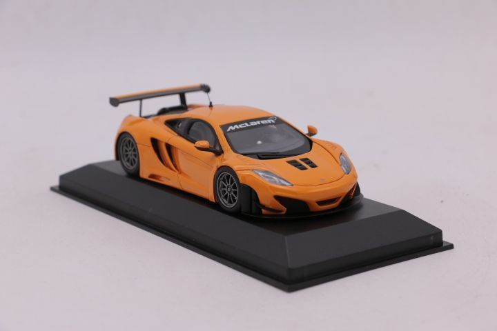 Minichamps McLaren MP4-12C GT3 - 1:43