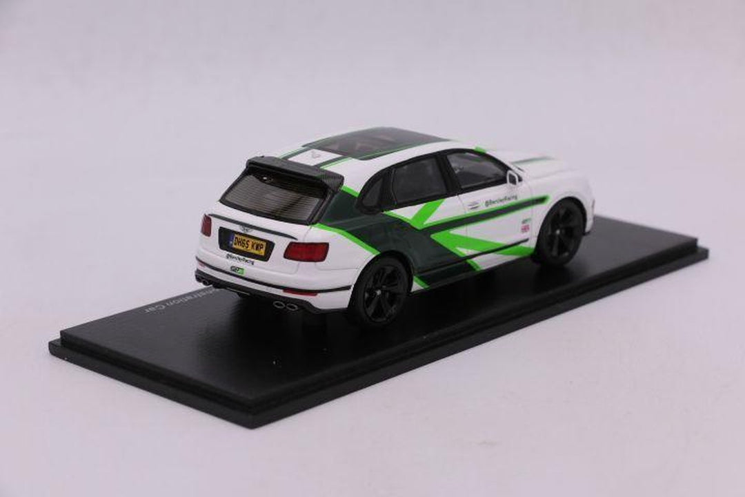 Spark Bentley Bentayga Voiture de démonstration 24H Nurburgring 2016 Blanc 1:43