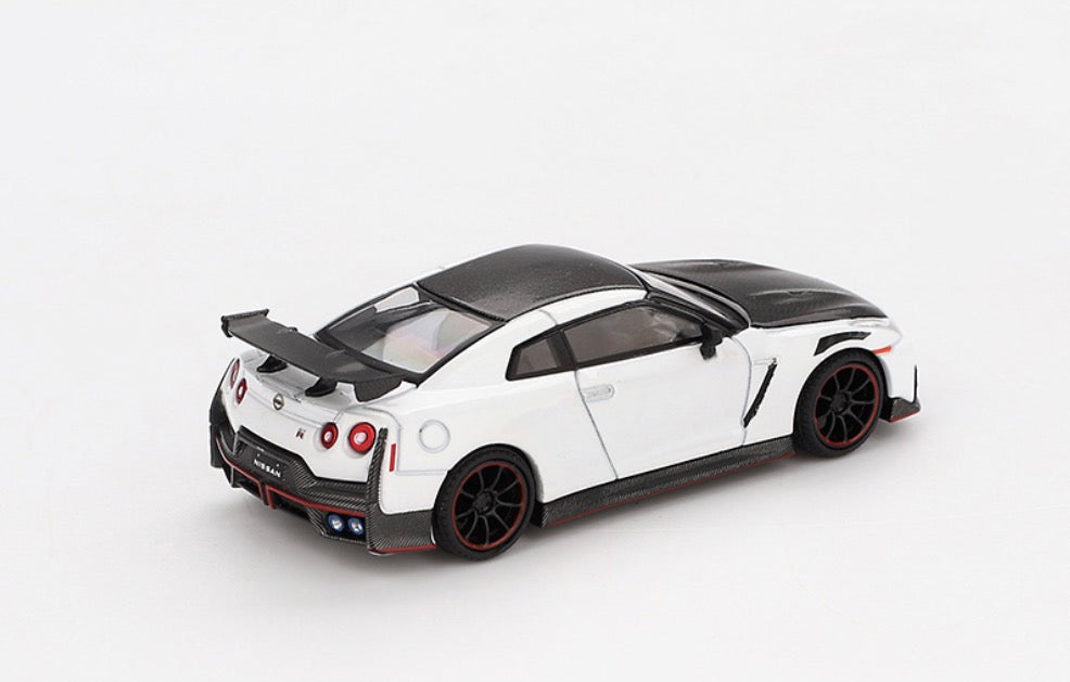 Mini GT Nissan GT-R (R35) Nismo 2024 Blanc nacré brillant