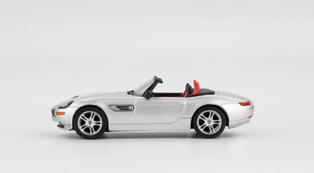 Mini GT BMW Z8 2003 Titanium Silver