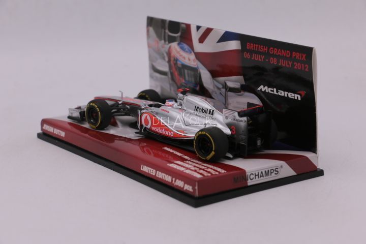 Minichamps McLaren Mercedes MP4-27 Showcar 