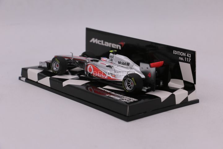 Minichamps McLaren Mercedes MP4-26 
