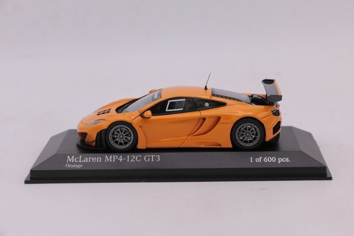 Minichamps McLaren MP4-12C GT3 - 1:43