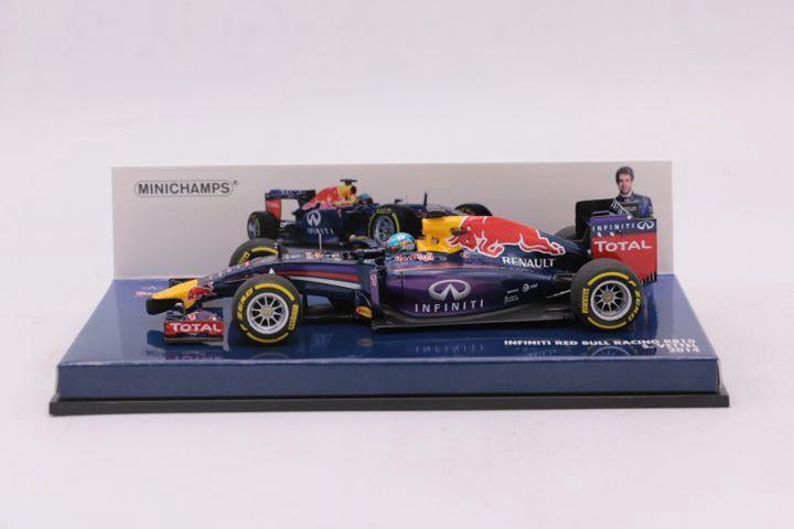 Minichamps Red Bull Racing RB10 