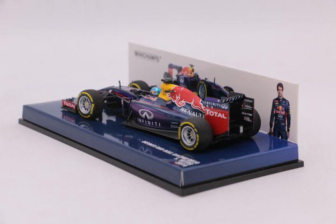 Minichamps Red Bull Racing RB10 