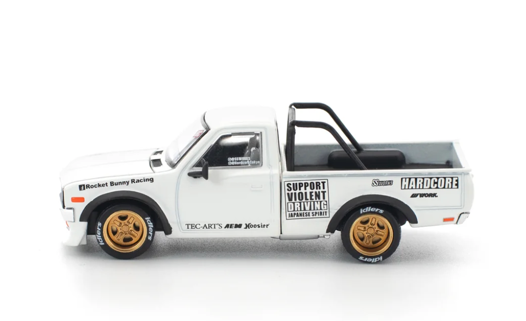 POP RACE Pandem Datsun 620 Blanc - 1:64