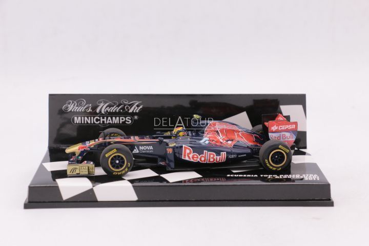 Minichamps Scuderia Toro Rosso STR6 