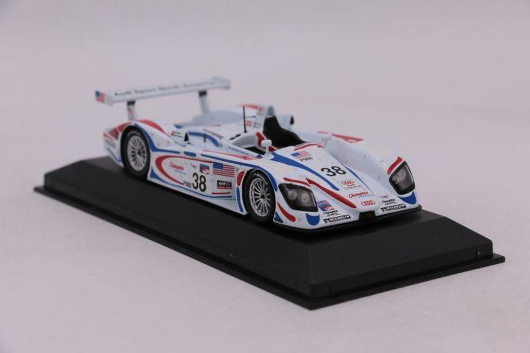 Minichamps Audi R8 ALMS n° 38 Petit Le Mans 2001 1:43 Édition limitée