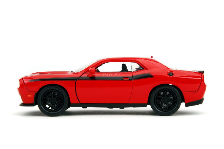 Jada Dodge Challenger SRT &amp; Glenn Rood Walking Dead