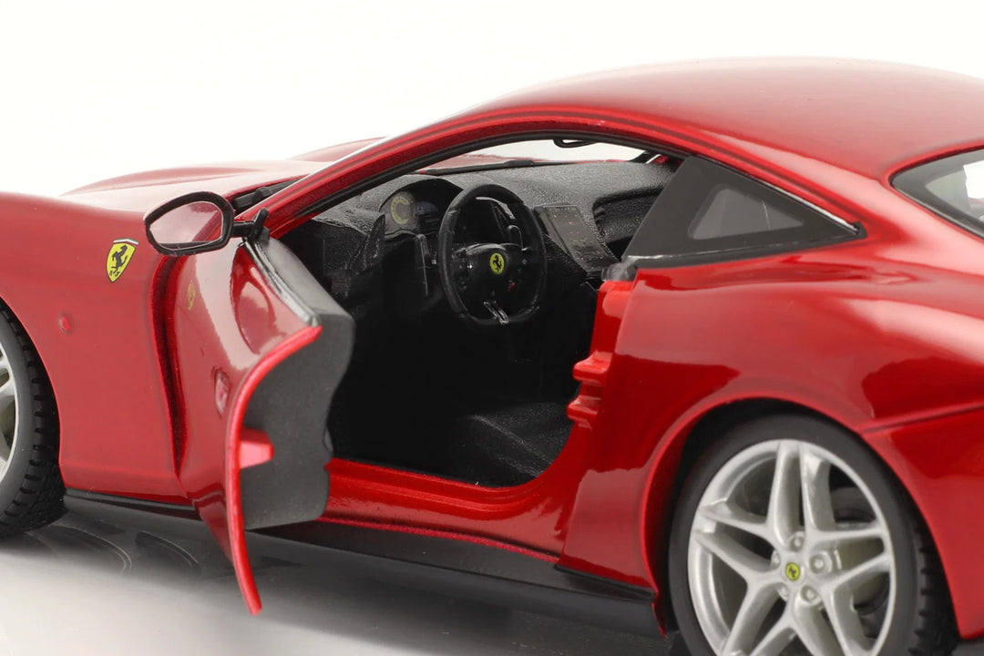 Burago Ferrari Roma 2020 1:24 Rood Race &amp; Play