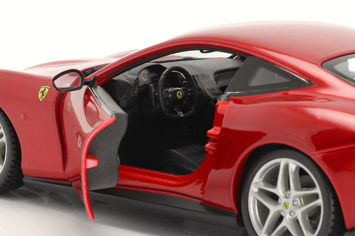 Burago Ferrari Roma 2020 1:24 Rood Race &amp; Play