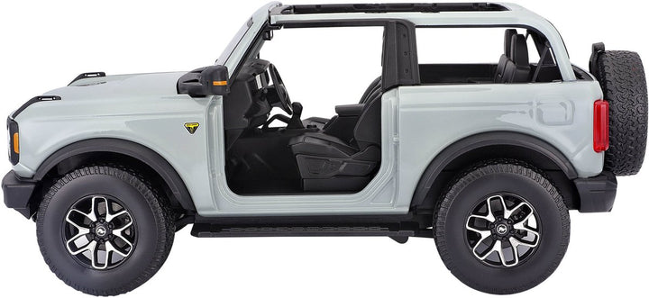 Maisto 2021 Ford Bronco Badlands Gray Special Edition