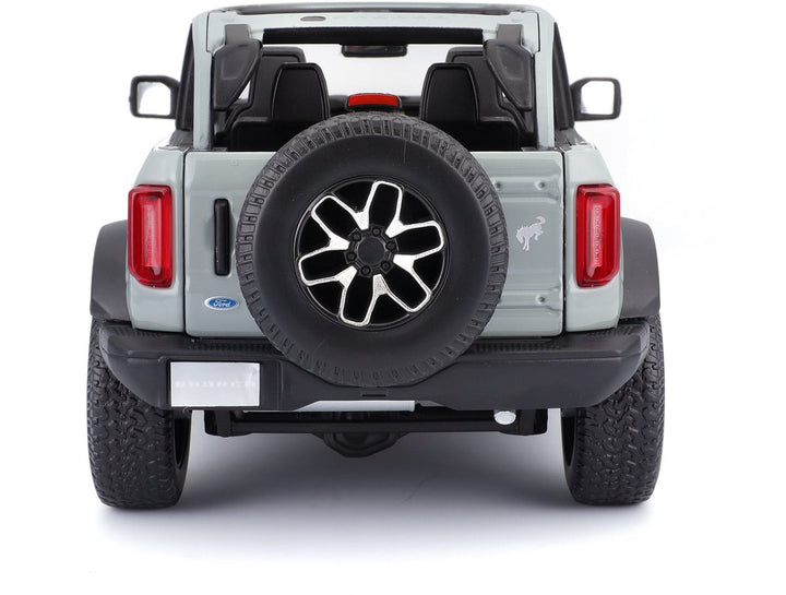 Maisto 2021 Ford Bronco Badlands Gray Special Edition