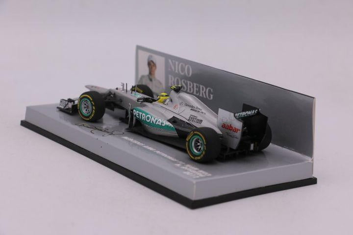 Minichamps Mercedes AMG Petronas W03 n° 8 Nico Rosberg 2012 1:43