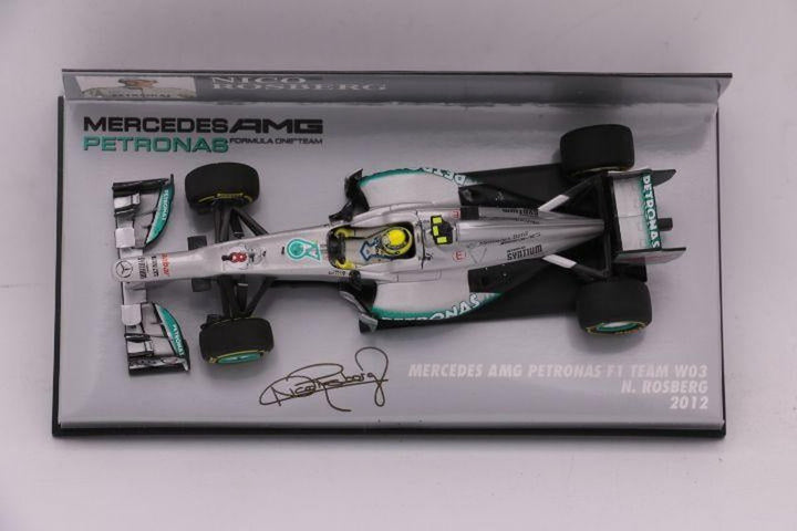 Minichamps Mercedes AMG Petronas W03 n° 8 Nico Rosberg 2012 1:43