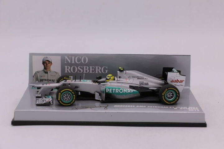 Minichamps Mercedes AMG Petronas W03 n° 8 Nico Rosberg 2012 1:43