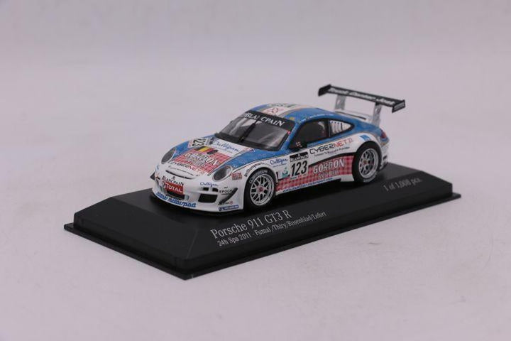Minichamps Porsche 911 GT3 R 