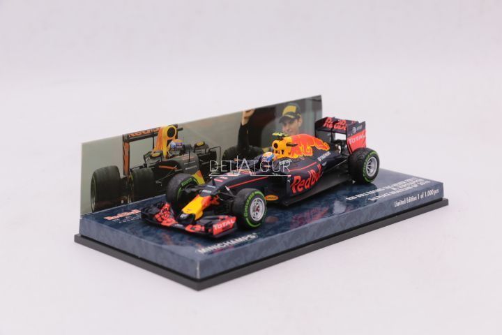 Minichamps Red Bull Racing RB12 
