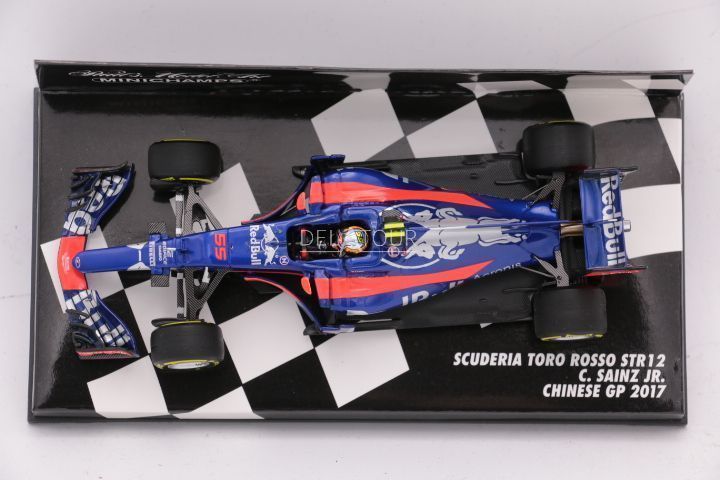 Minichamps Scuderia Toro Rosso STR12 