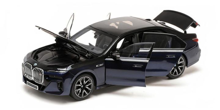 BMW I7 M70 2024 Blue / Black Metallic