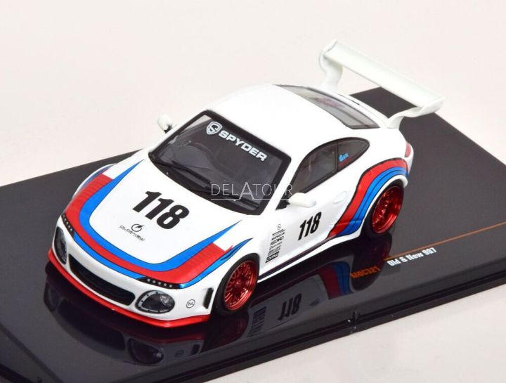 Porsche 997 Coupe #111 Martini Racing 1999