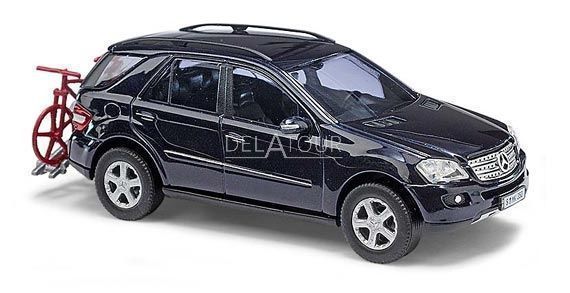 Mercedes-Benz Classe M W164 with Mountainbike