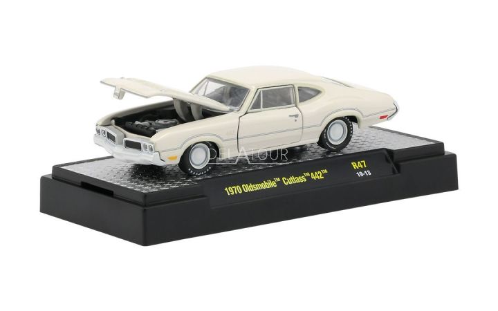 Oldsmobile Cutlass 442 1970 Light Grey