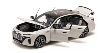 BMW I7 M70 G70 2024 White Metallic
