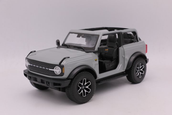 Ford Bronco Badlands Open Grey 2021