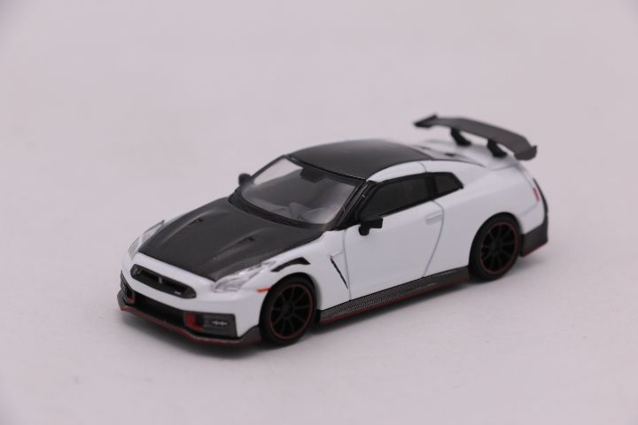 Nissan GT-R R35 Nismo 2024 Brilliant White Pearl
