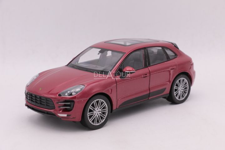Porsche Macan Turbo Metallic Red