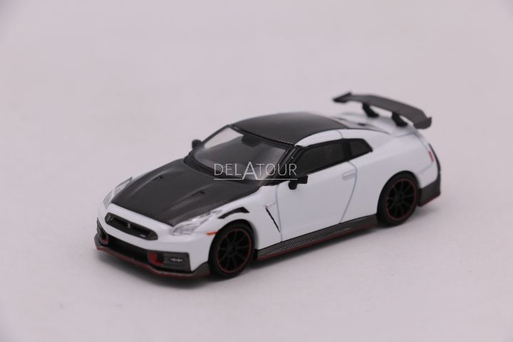 Nissan GT-R R35 Nismo 2024 Brilliant White Pearl