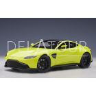 Aston Martin Vantage 2019 Lime Essence