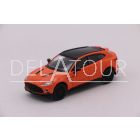 Aston Martin DBX 707 Orange