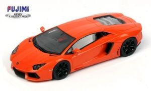 Lamborghini Aventador LP700-4 2012 Arancio