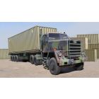 M915 Trekker met M872 Dieplader