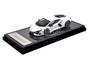 Lamborghini Revuelto White