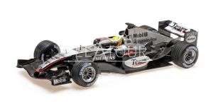 McLaren MP4/19 L. Hamilton Young Driver Test 2004