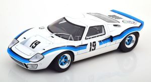 Ford GT40 MKII #19 Angola Championship 1973